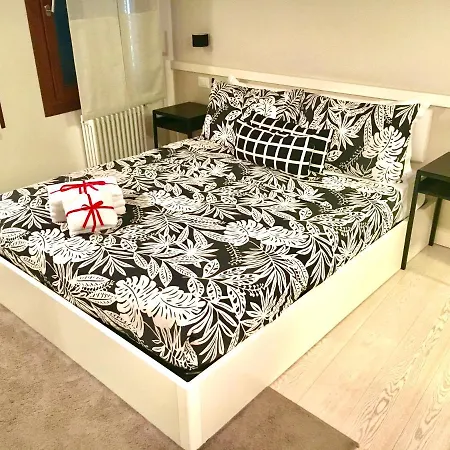 Appartement Mirrors *