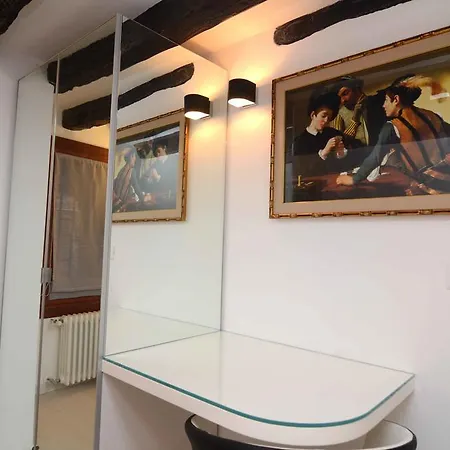 Appartamento Mirrors