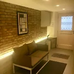 Apartman Mirrors