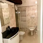 Mirrors Apartman Velence