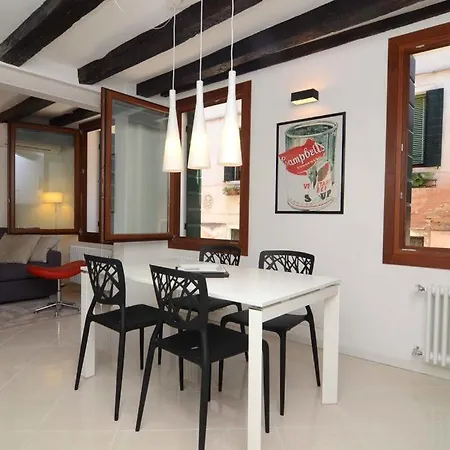 Apartament Mirrors Wenecja