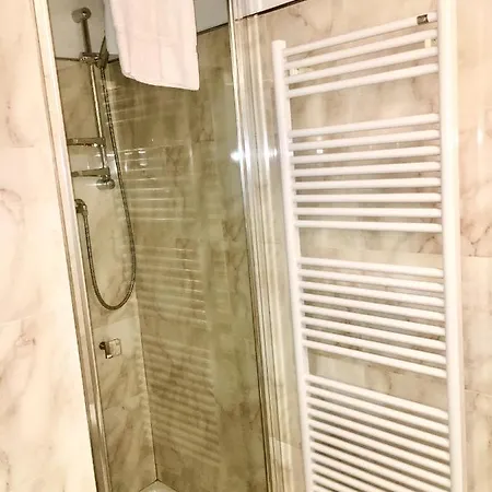 Mirrors Апартаменты *